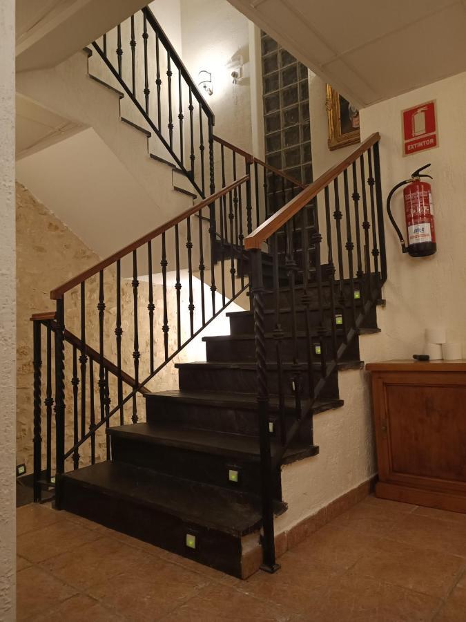 Hostal Decerca Pradena Luaran gambar